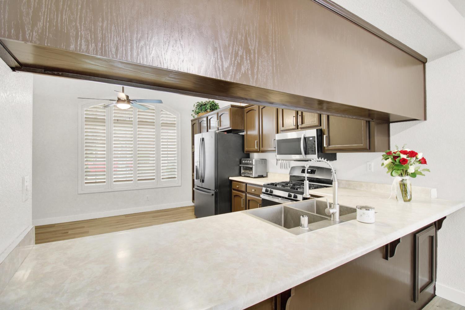 5819 Webb St, Riverbank, CA 95367