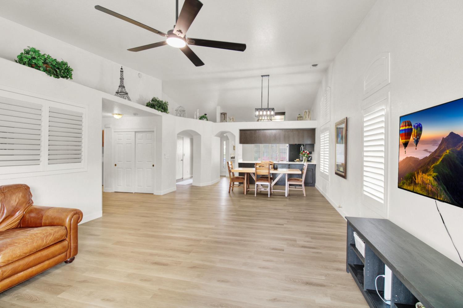 5819 Webb St, Riverbank, CA 95367