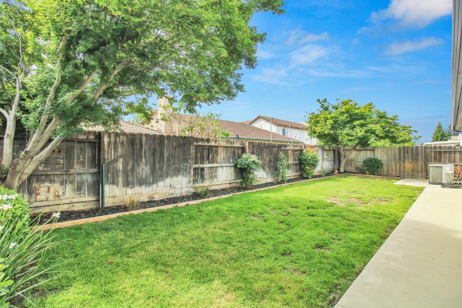 5819 Webb St, Riverbank, CA 95367