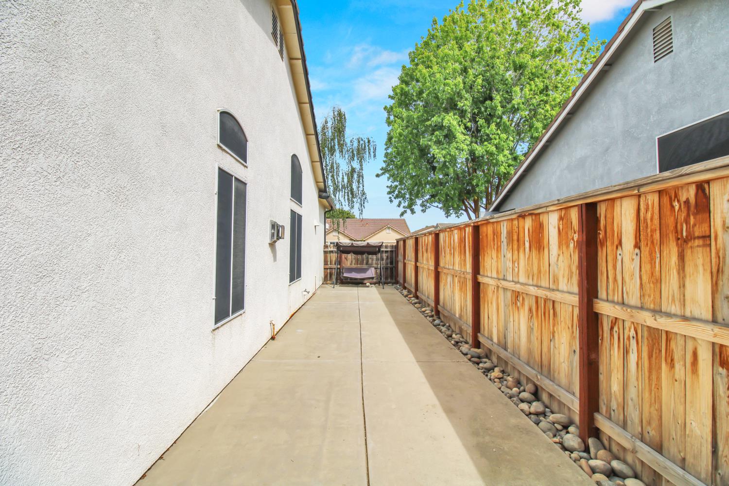 5819 Webb St, Riverbank, CA 95367