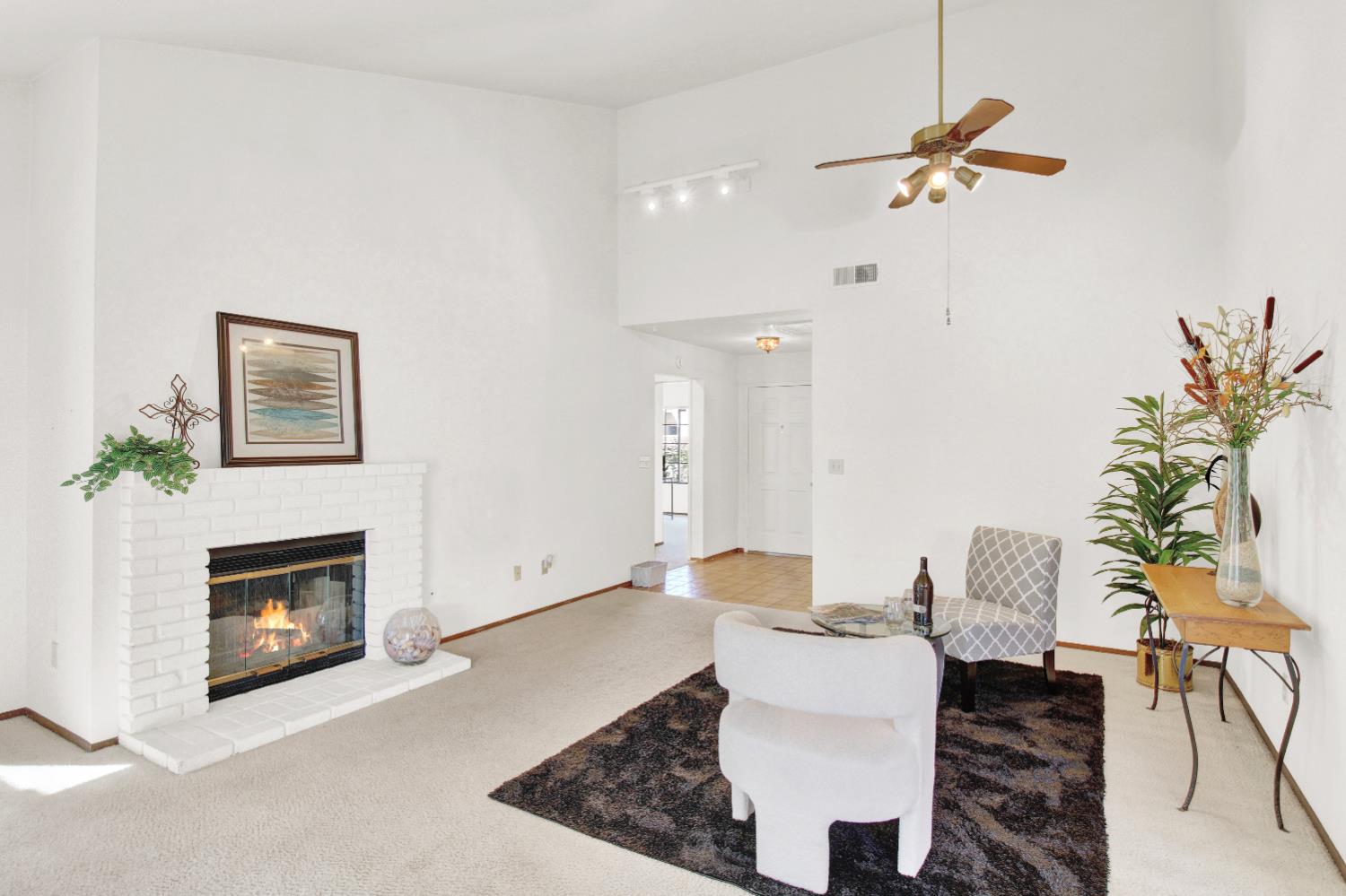 2204 Camborne Dr, Modesto, CA 95356