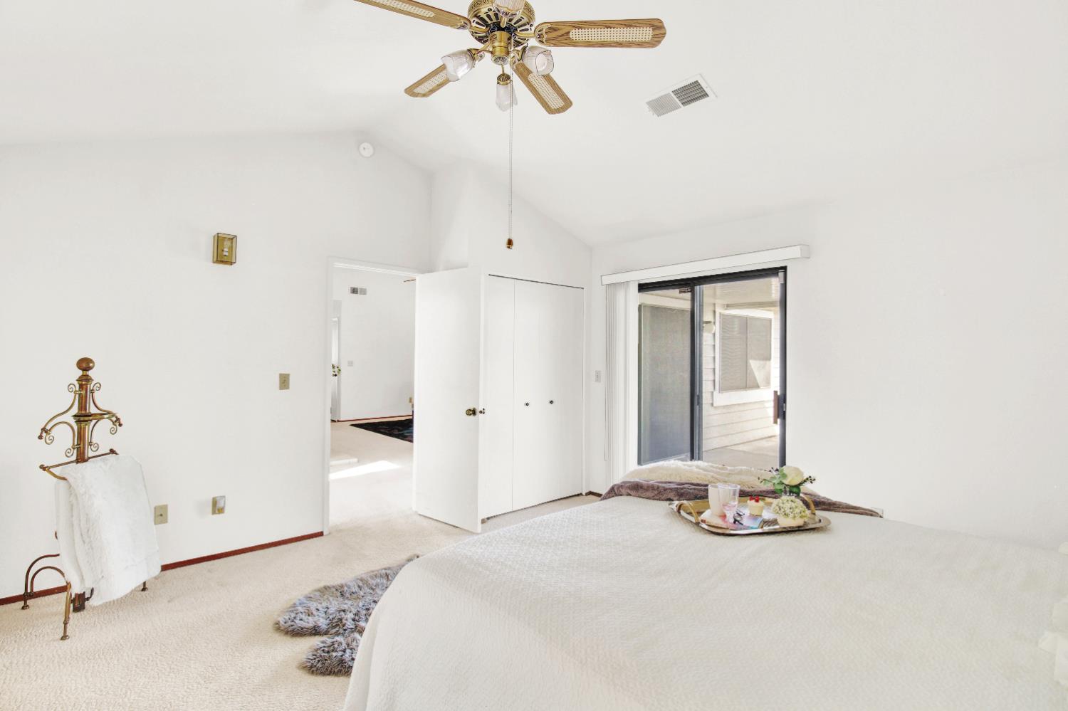 2204 Camborne Dr, Modesto, CA 95356