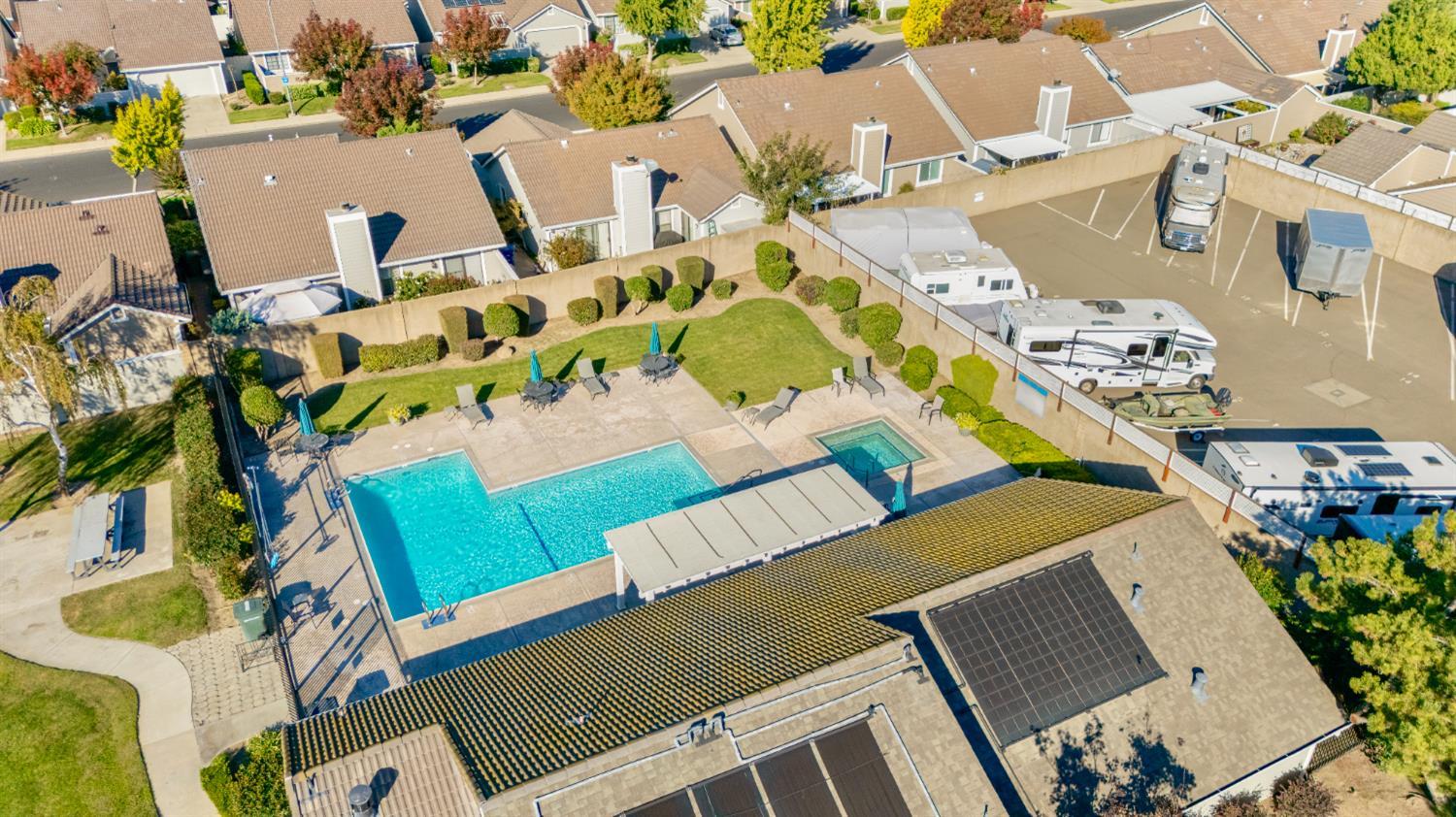 2204 Camborne Dr, Modesto, CA 95356