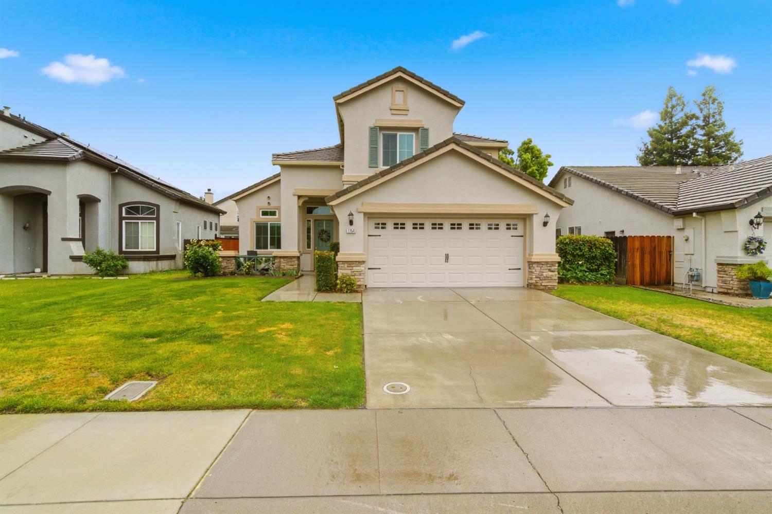 1754 Komenich Dr, Manteca, CA 95336