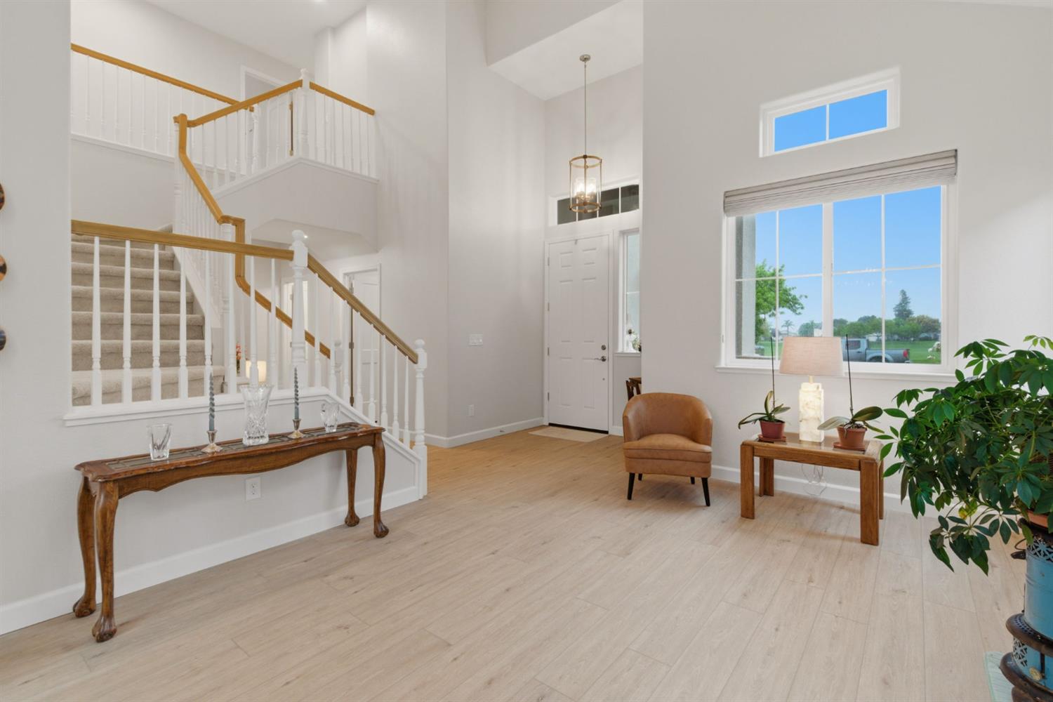 1754 Komenich Dr, Manteca, CA 95336