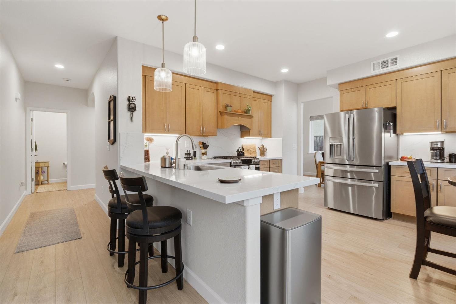 1754 Komenich Dr, Manteca, CA 95336