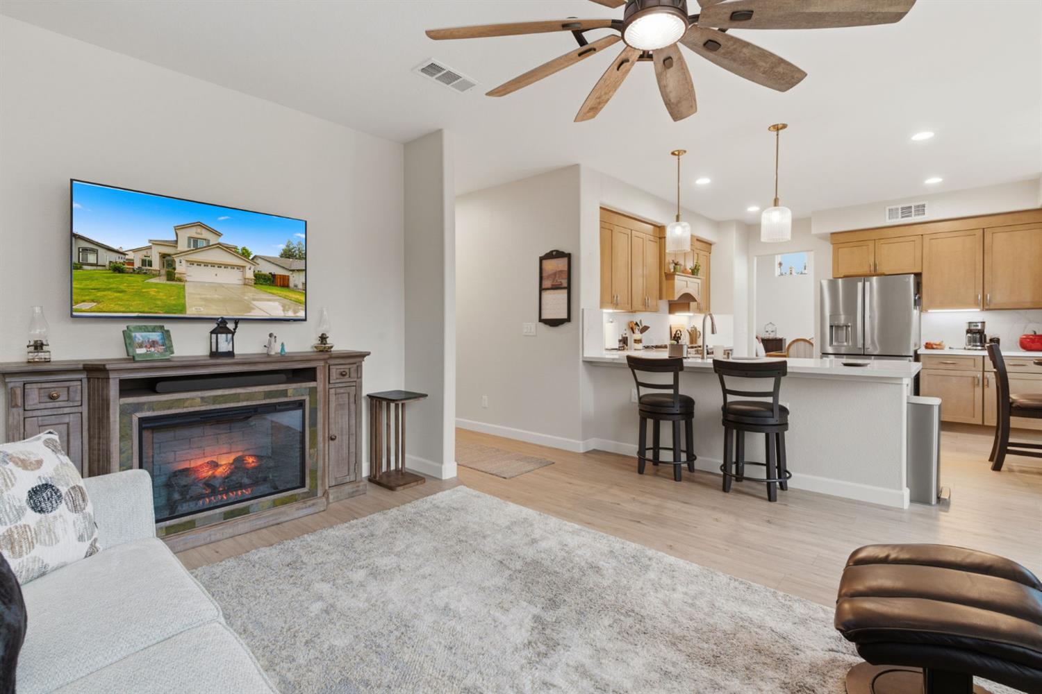 1754 Komenich Dr, Manteca, CA 95336