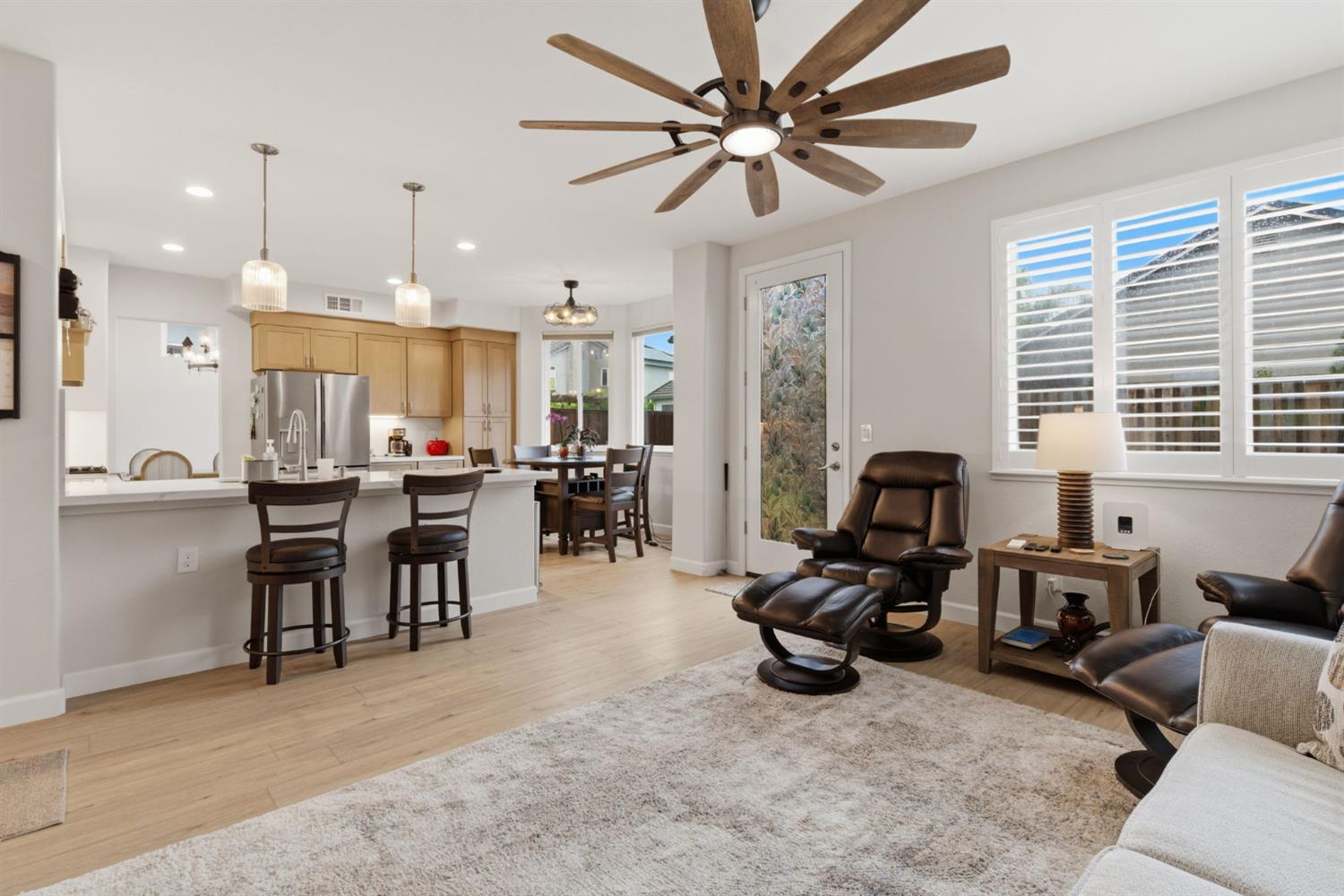 1754 Komenich Dr, Manteca, CA 95336