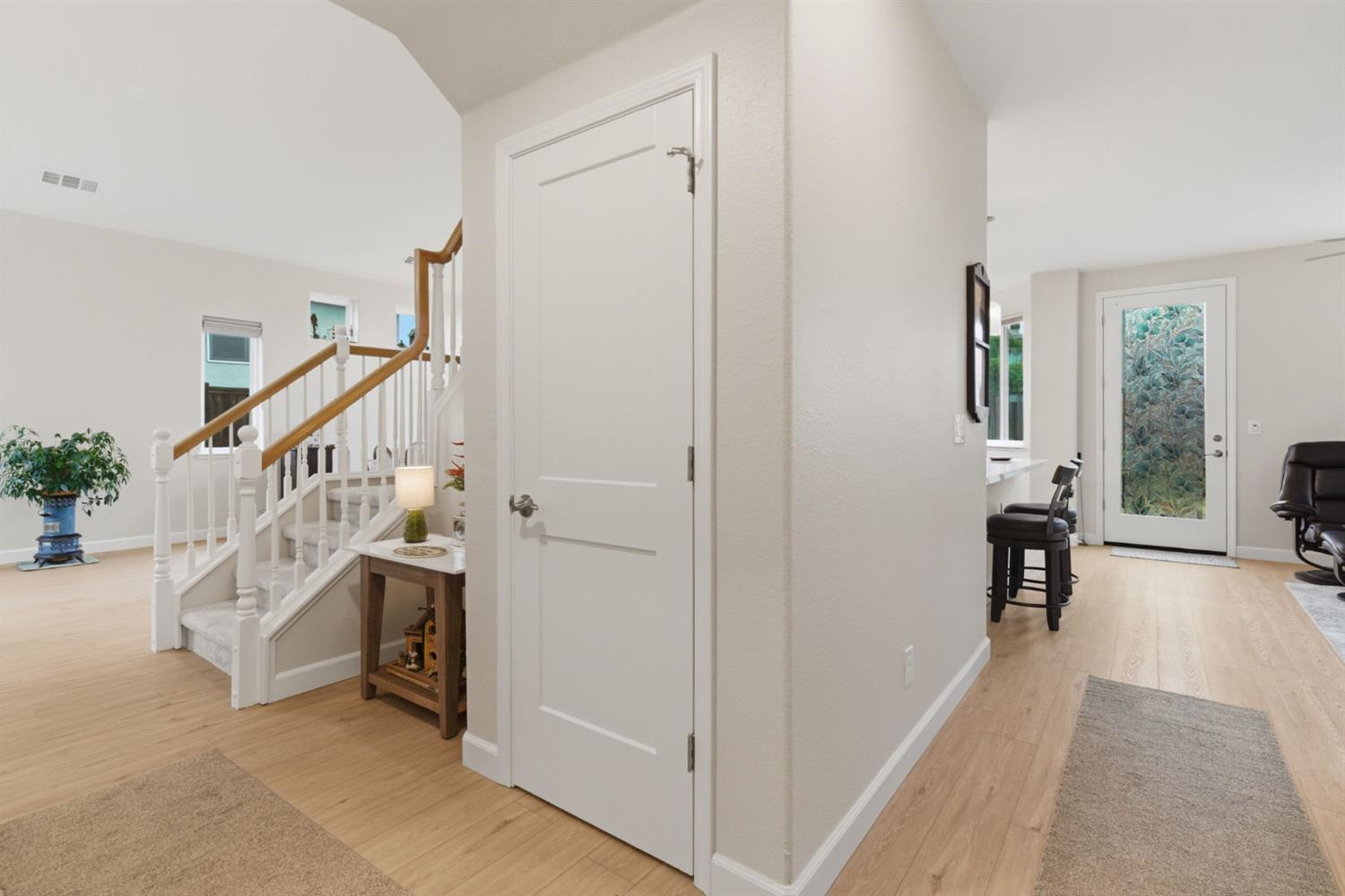 1754 Komenich Dr, Manteca, CA 95336