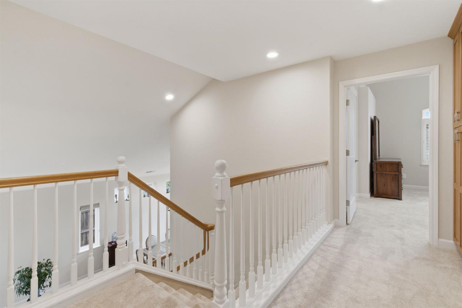 1754 Komenich Dr, Manteca, CA 95336