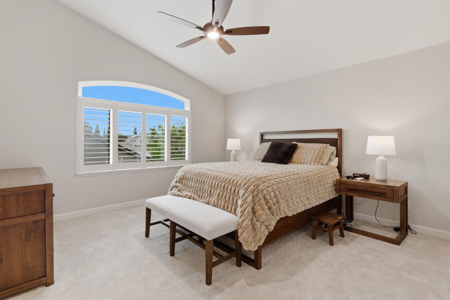 1754 Komenich Dr, Manteca, CA 95336