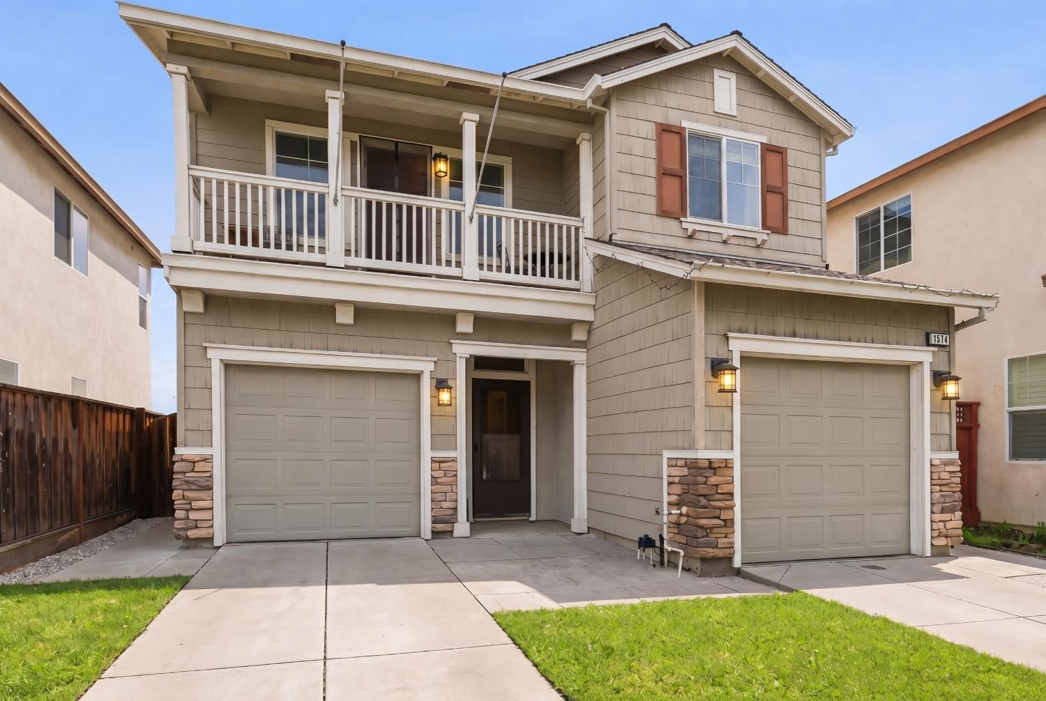 1574 Hearthsong Dr, Manteca, CA 95337