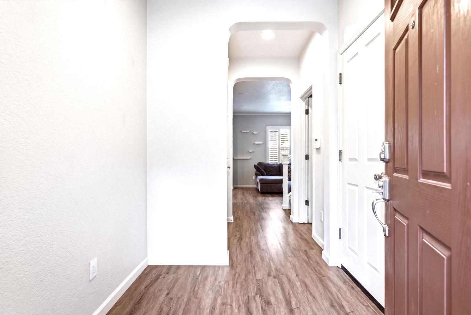 1574 Hearthsong Dr, Manteca, CA 95337