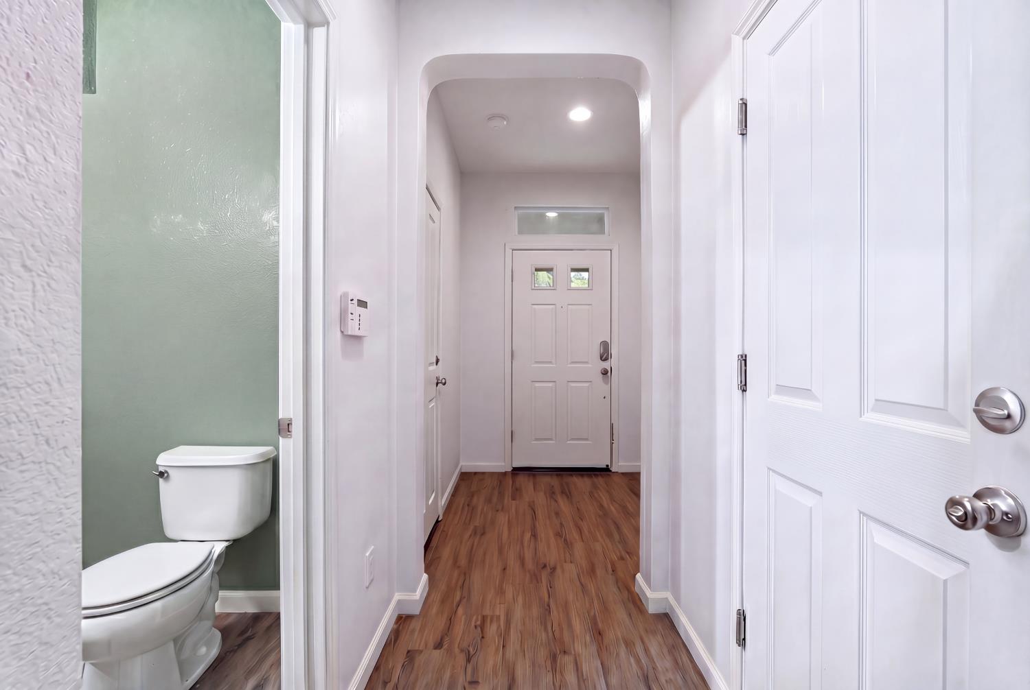 1574 Hearthsong Dr, Manteca, CA 95337