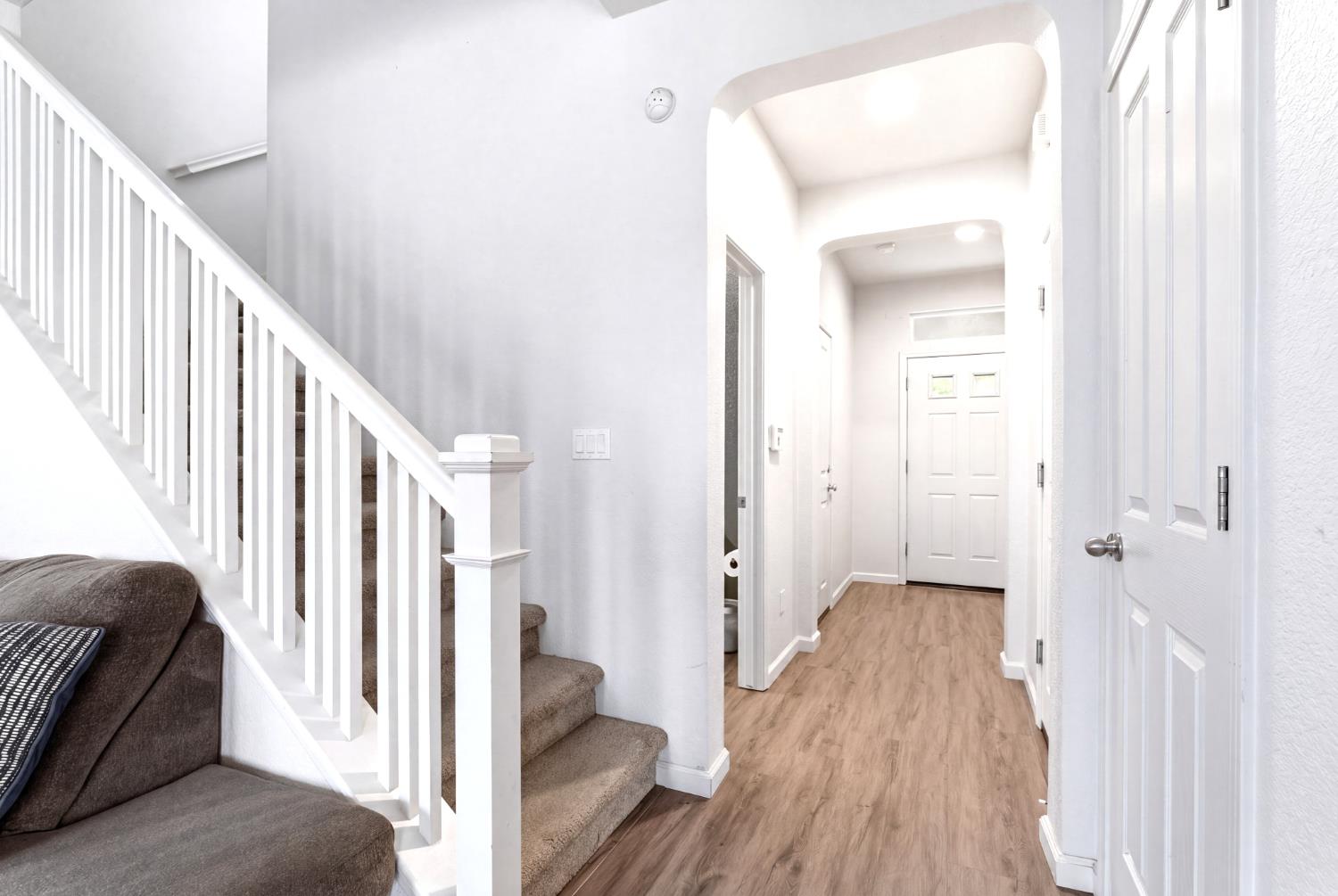 1574 Hearthsong Dr, Manteca, CA 95337