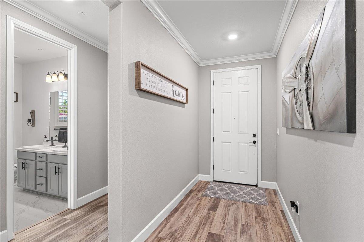 2897 Margot Ln, Turlock, CA 95382