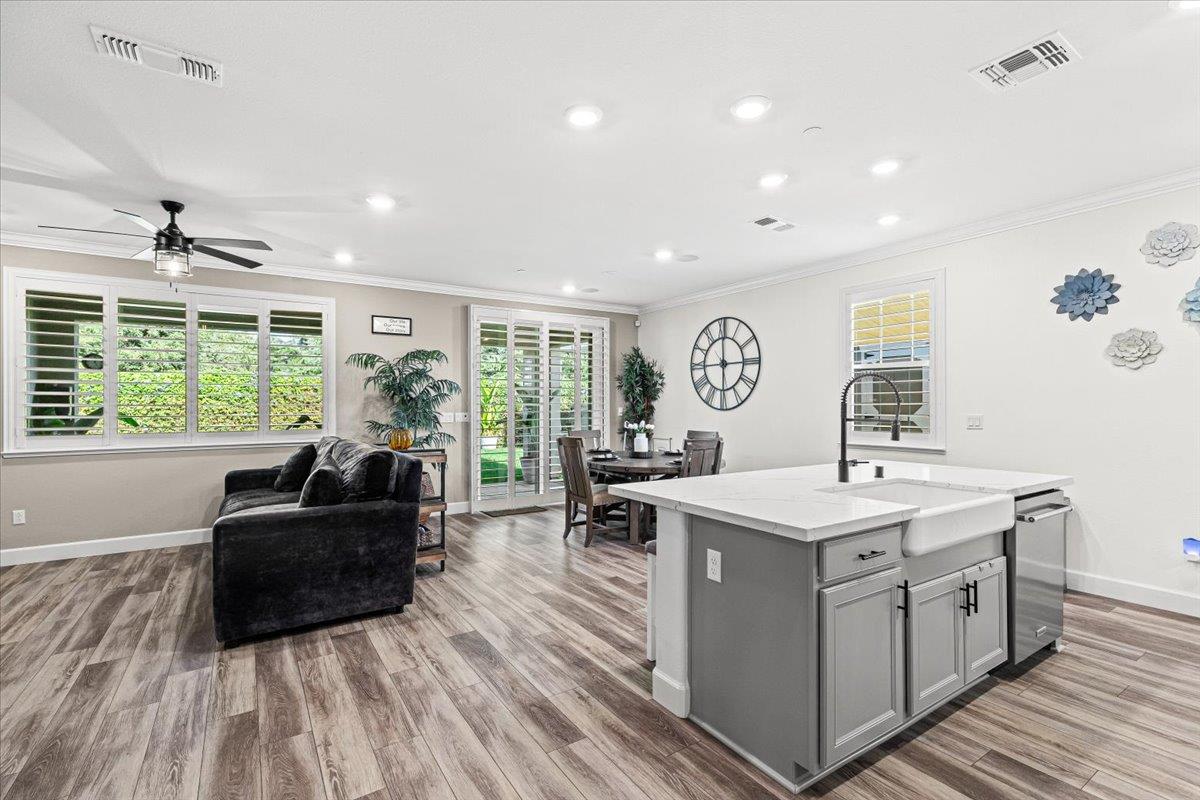 2897 Margot Ln, Turlock, CA 95382