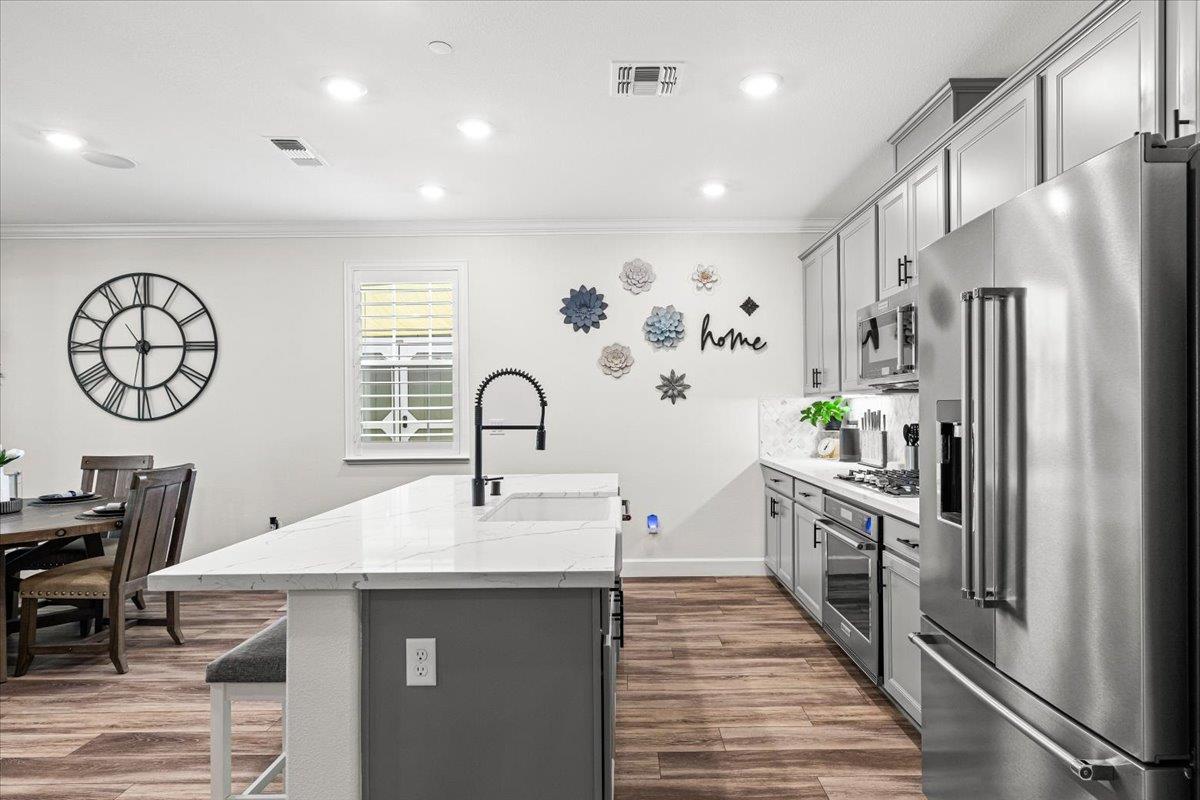 2897 Margot Ln, Turlock, CA 95382