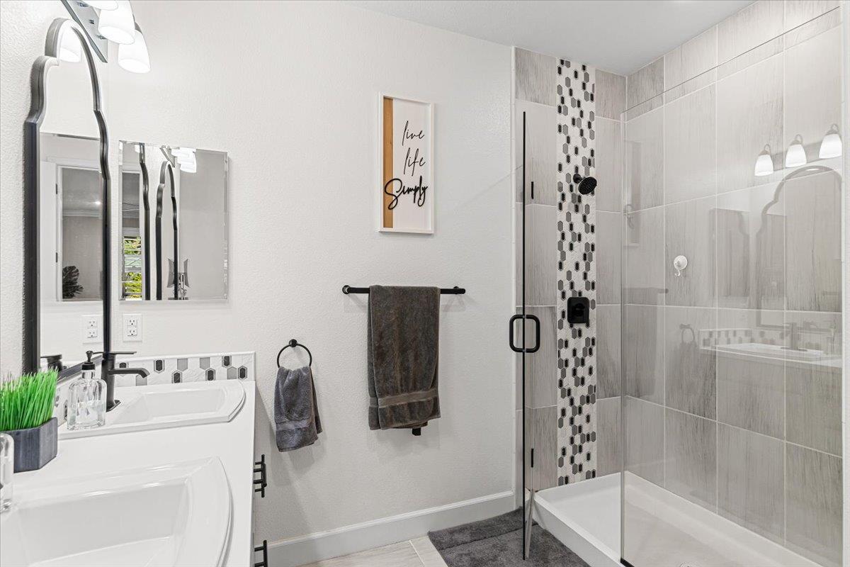 2897 Margot Ln, Turlock, CA 95382