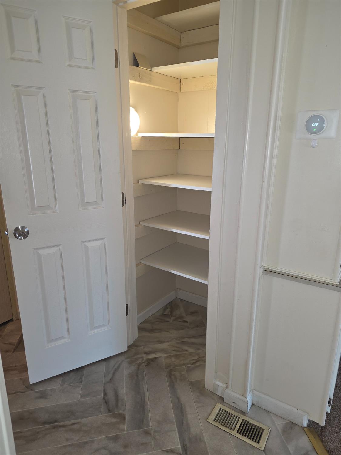 2706 W Ashlan Ave #25, Fresno, CA 93705