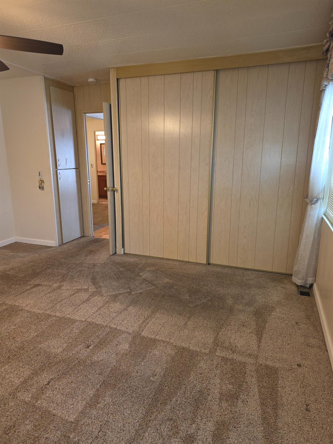 2706 W Ashlan Ave #25, Fresno, CA 93705