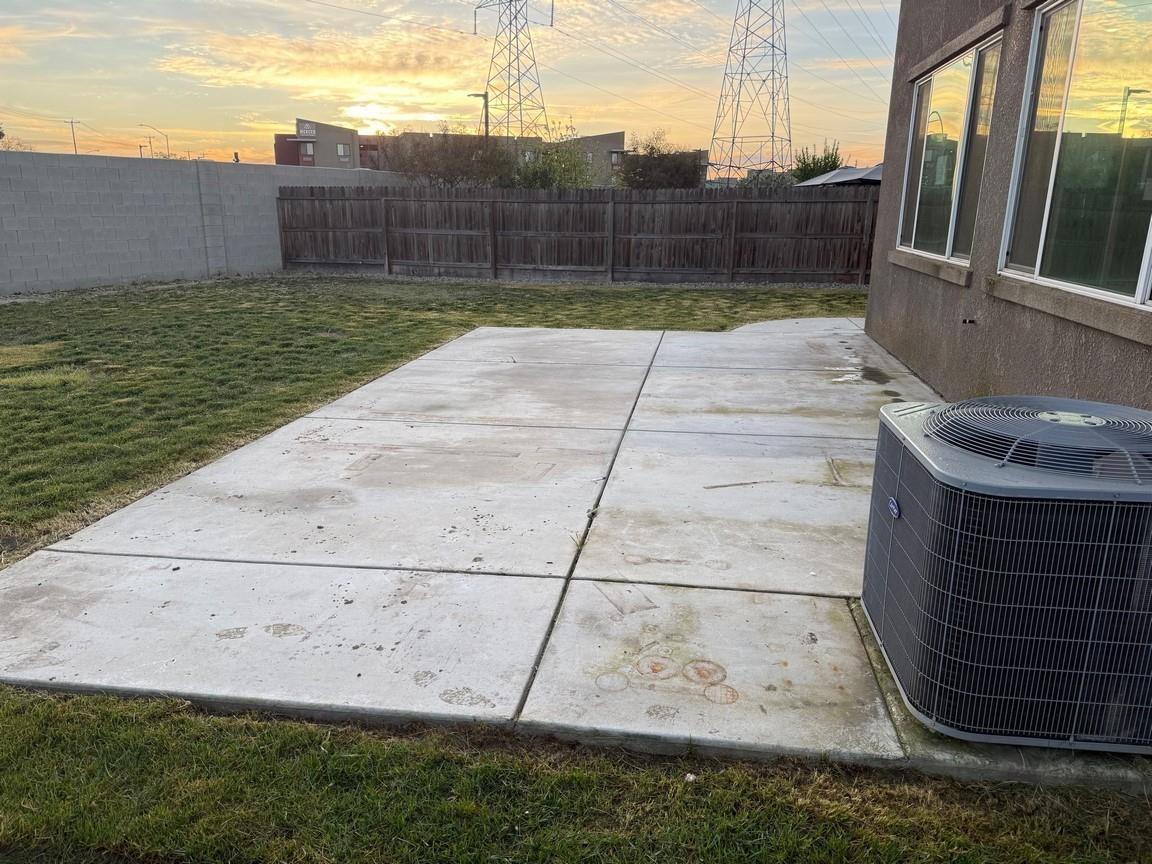 2415 Explorador Dr, Merced, CA 95340