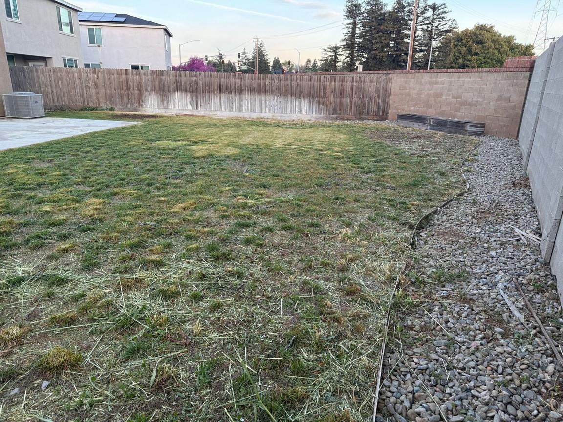 2415 Explorador Dr, Merced, CA 95340