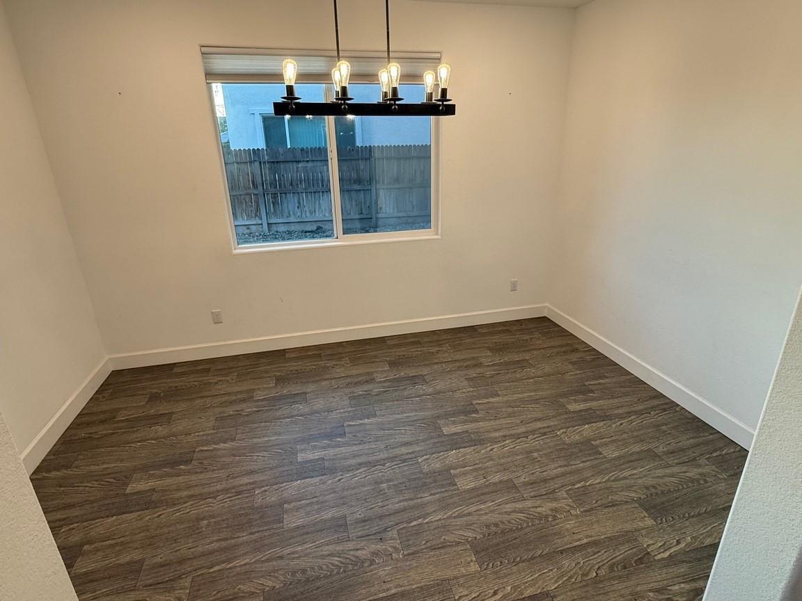 2415 Explorador Dr, Merced, CA 95340