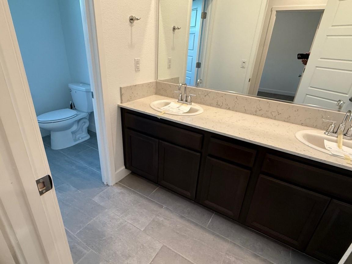 2415 Explorador Dr, Merced, CA 95340