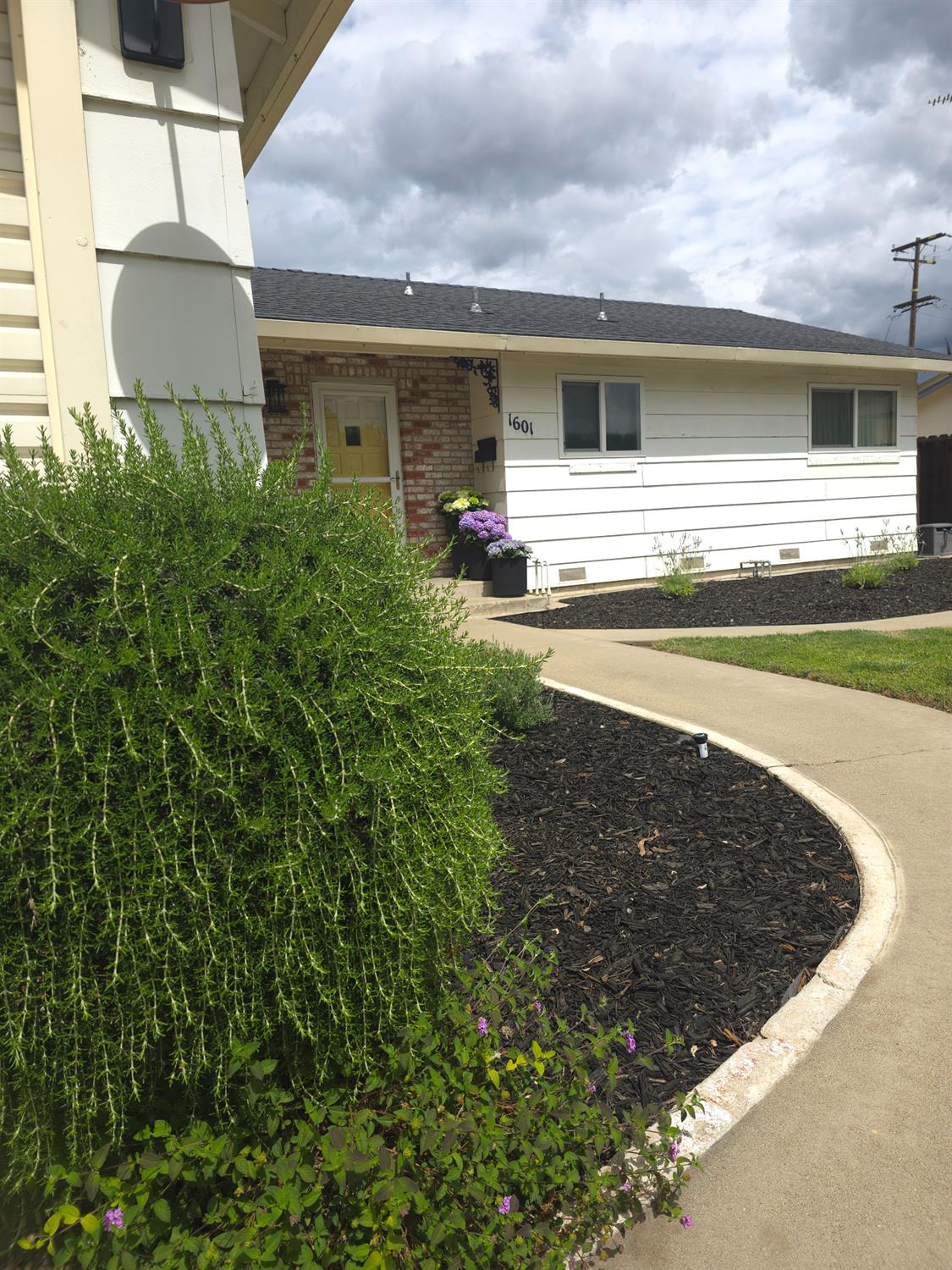 1601 Jacquelyn Way, Modesto, CA 95355