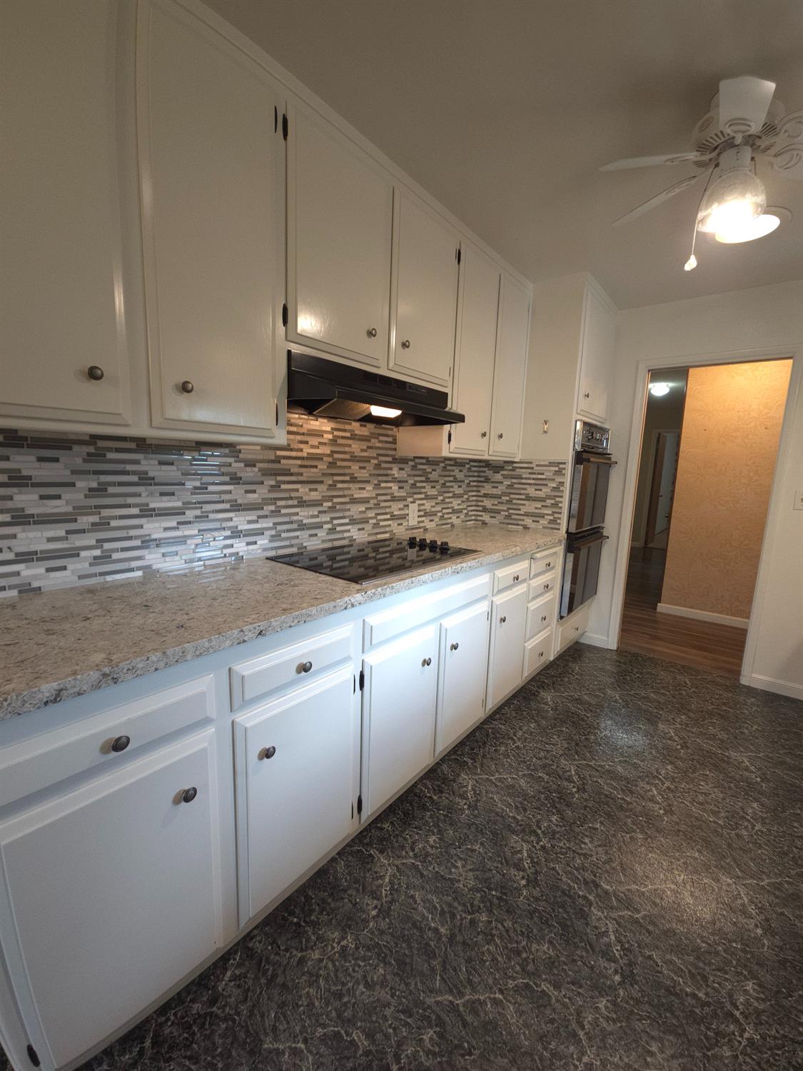 1601 Jacquelyn Way, Modesto, CA 95355