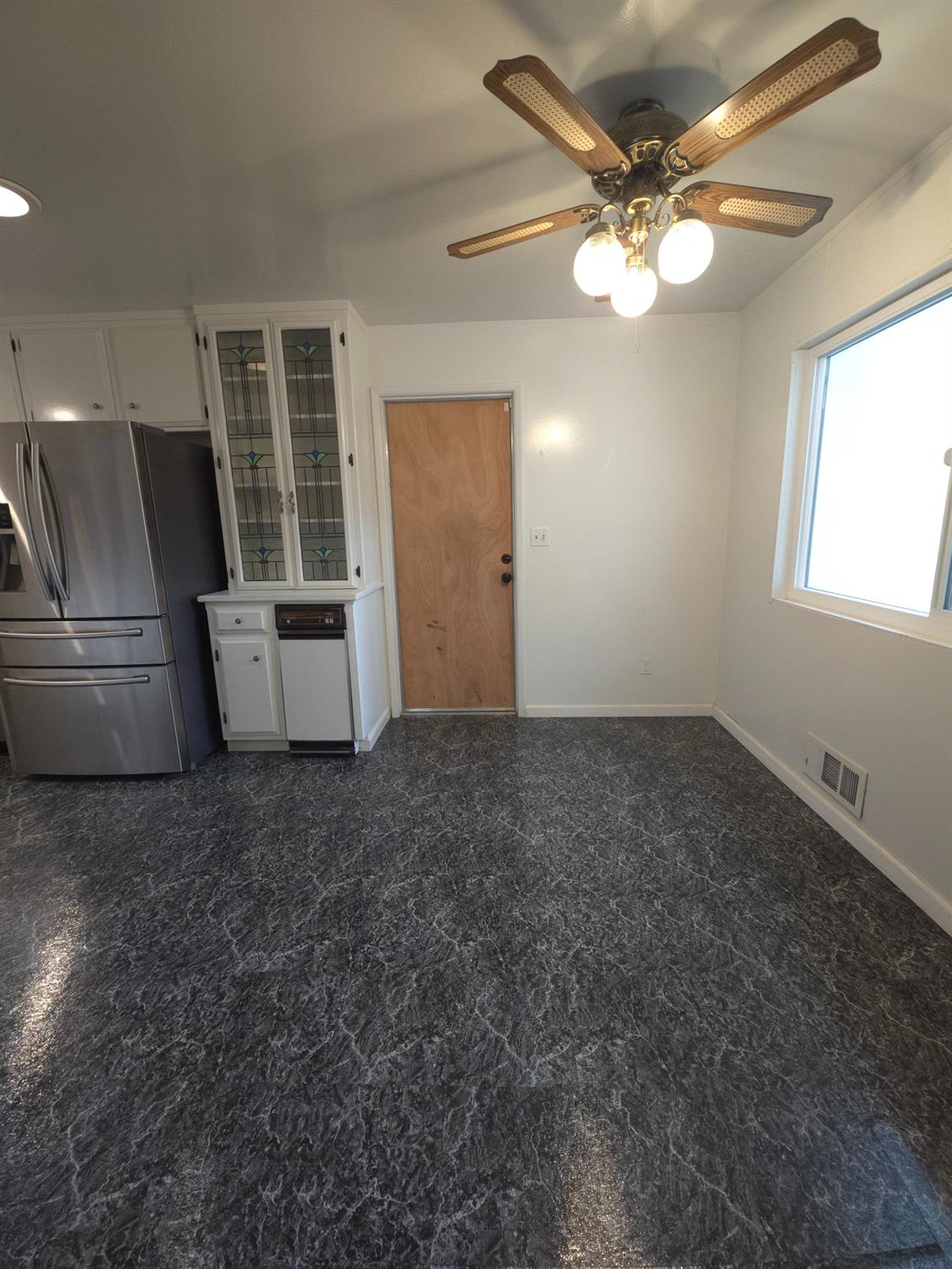 1601 Jacquelyn Way, Modesto, CA 95355