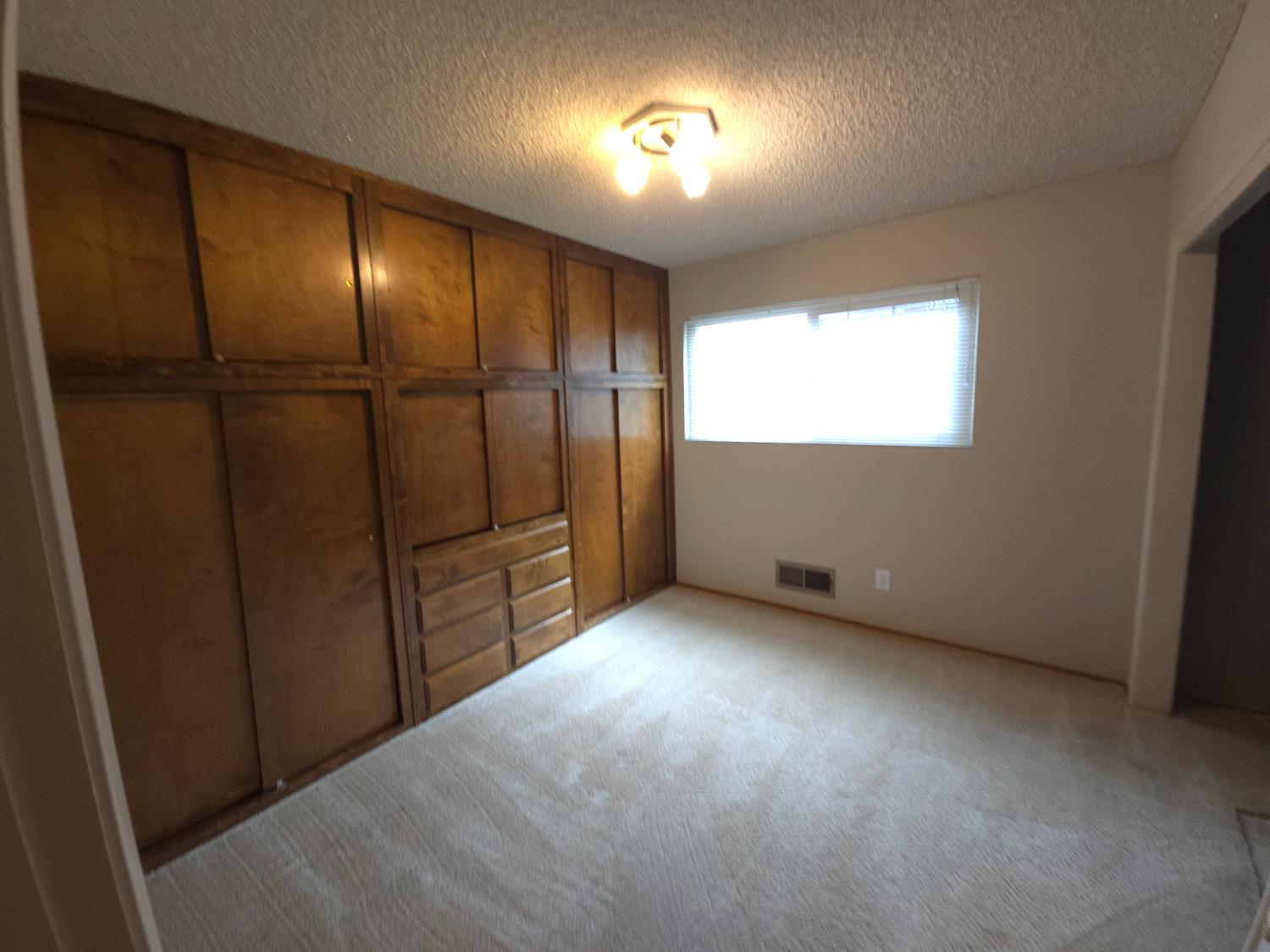 1601 Jacquelyn Way, Modesto, CA 95355