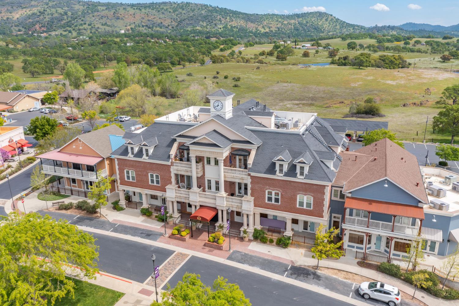 946 Iroqouis Cir, Copperopolis, CA 95228