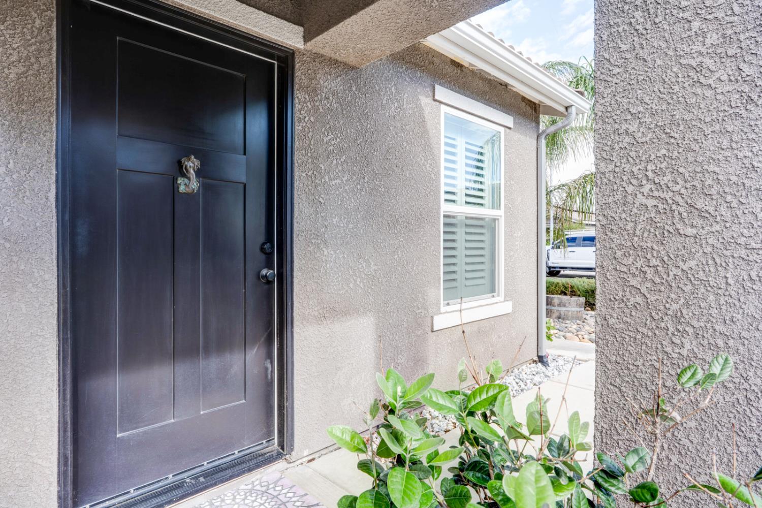 409 Sansoni St, Los Banos, CA 93635