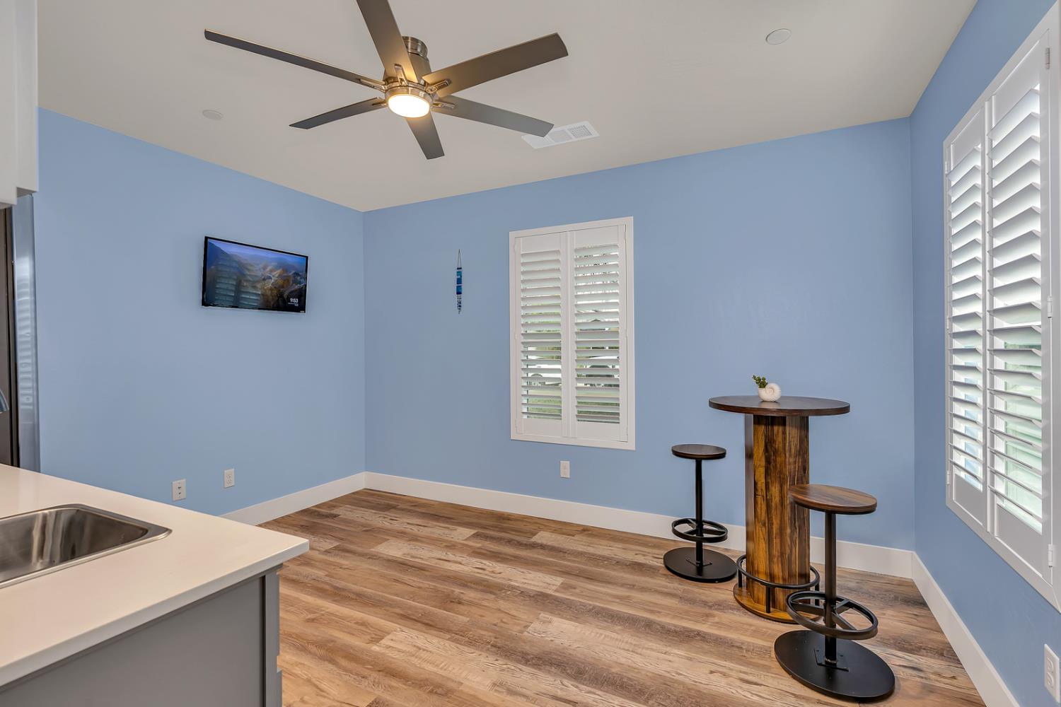 409 Sansoni St, Los Banos, CA 93635