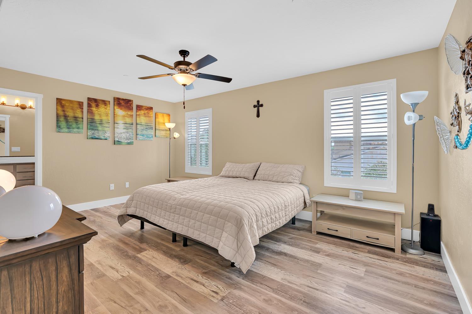 409 Sansoni St, Los Banos, CA 93635