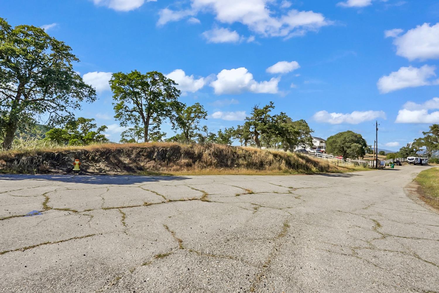 2480 Medina Ct, La Grange, CA 95329