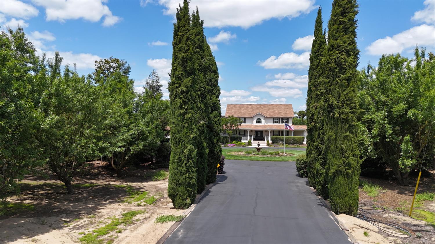 1415 St Francis Ave, Modesto, CA 95356