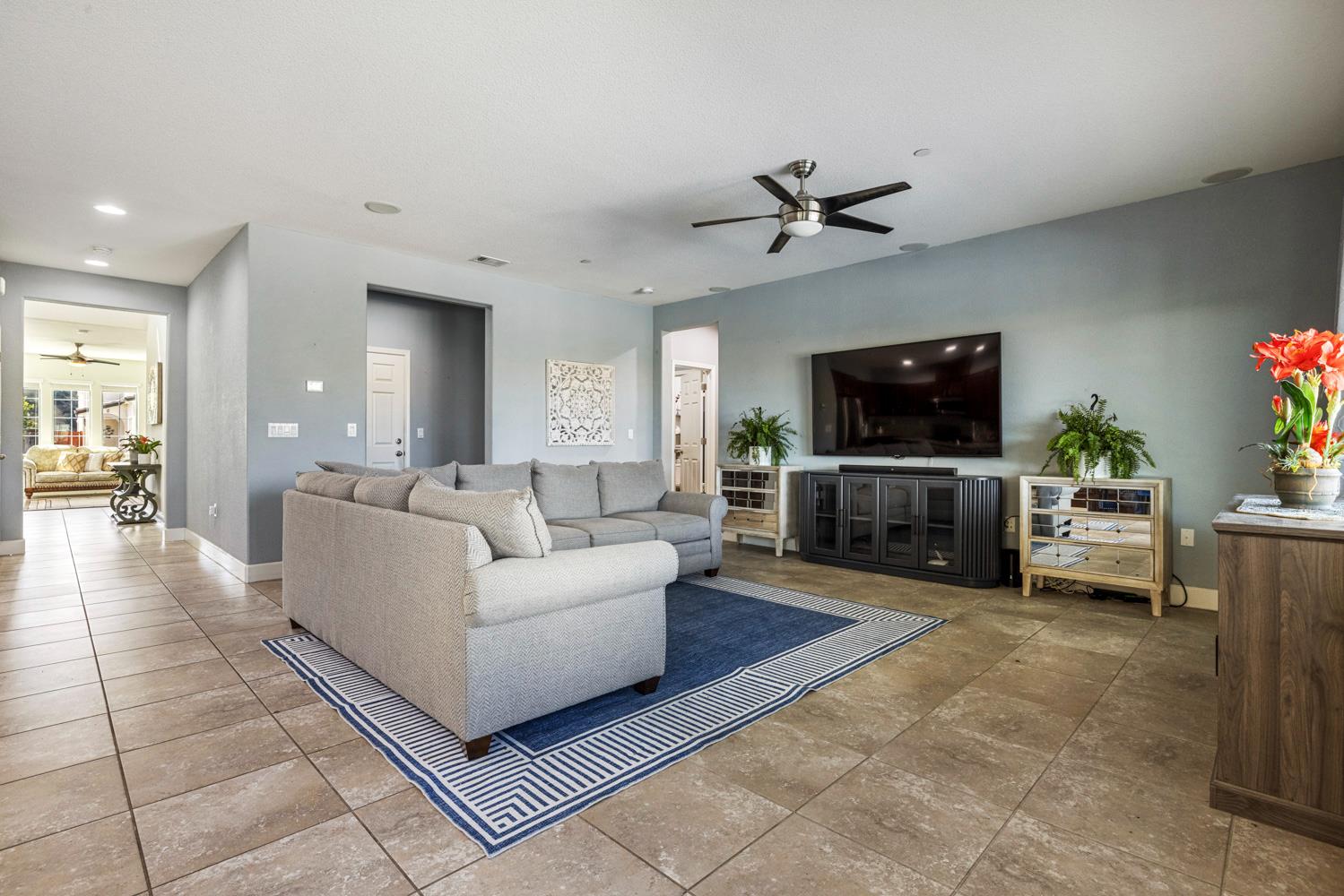 9629 Cabernet Ct, Patterson, CA 95363