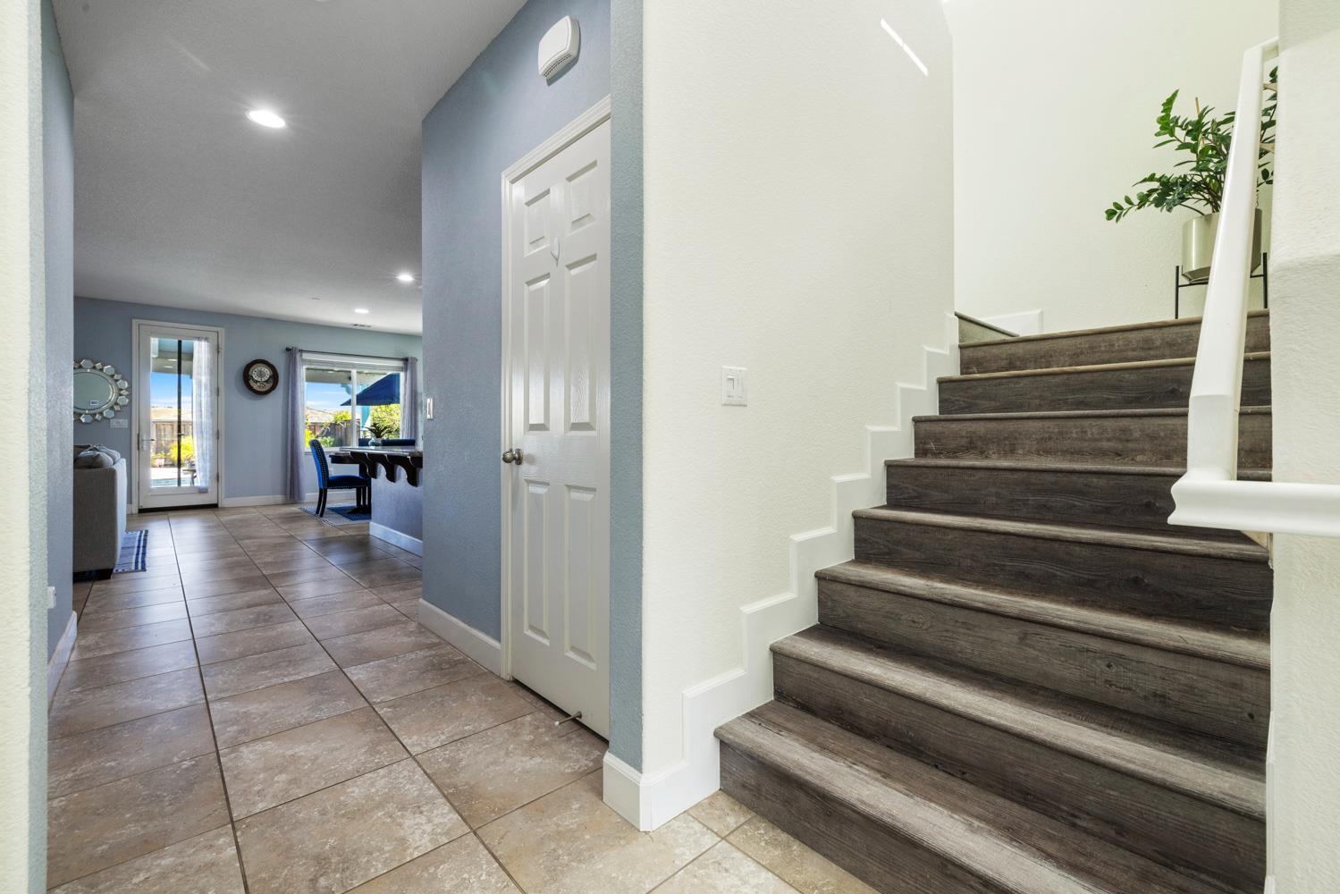 9629 Cabernet Ct, Patterson, CA 95363