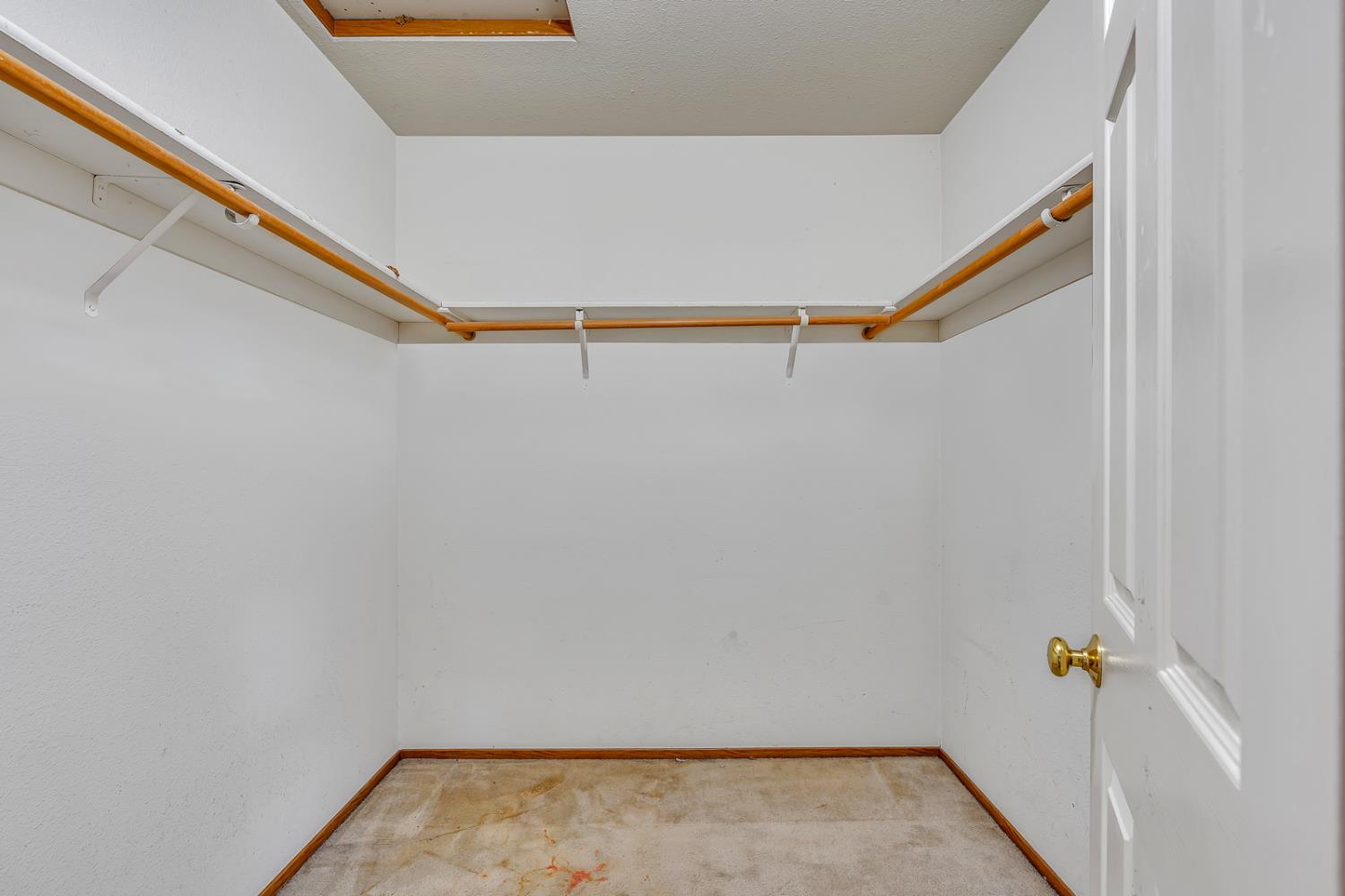 110 2nd St, Los Banos, CA 93635