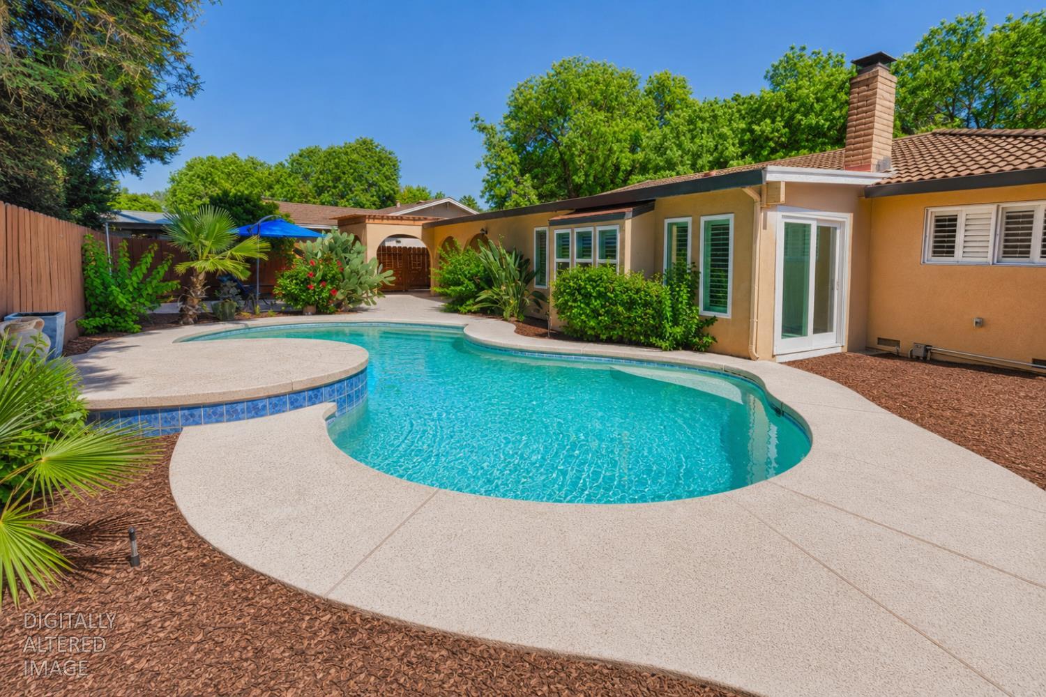 2613 S Surrey Ave, Modesto, CA 95355