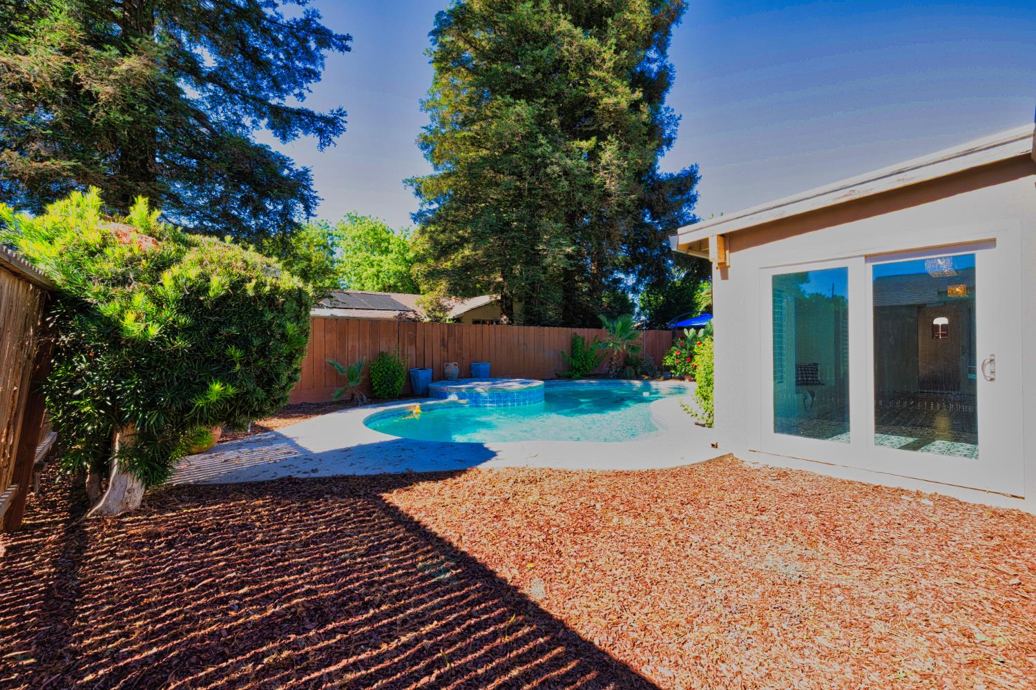 2613 S Surrey Ave, Modesto, CA 95355