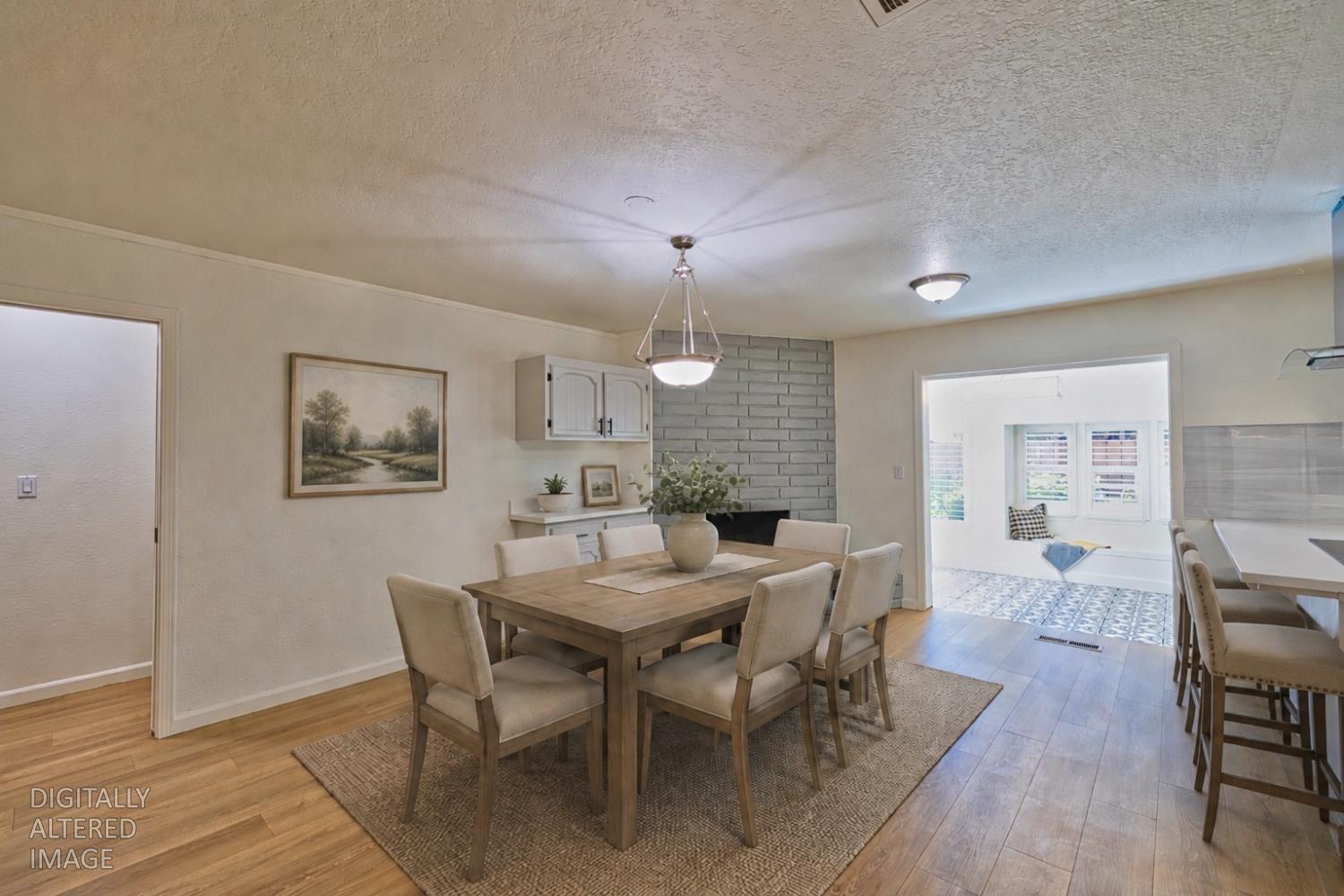 2613 S Surrey Ave, Modesto, CA 95355