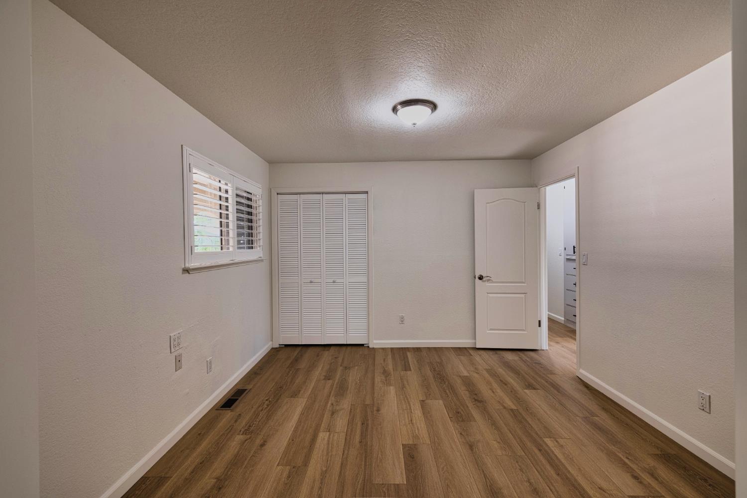 2613 S Surrey Ave, Modesto, CA 95355