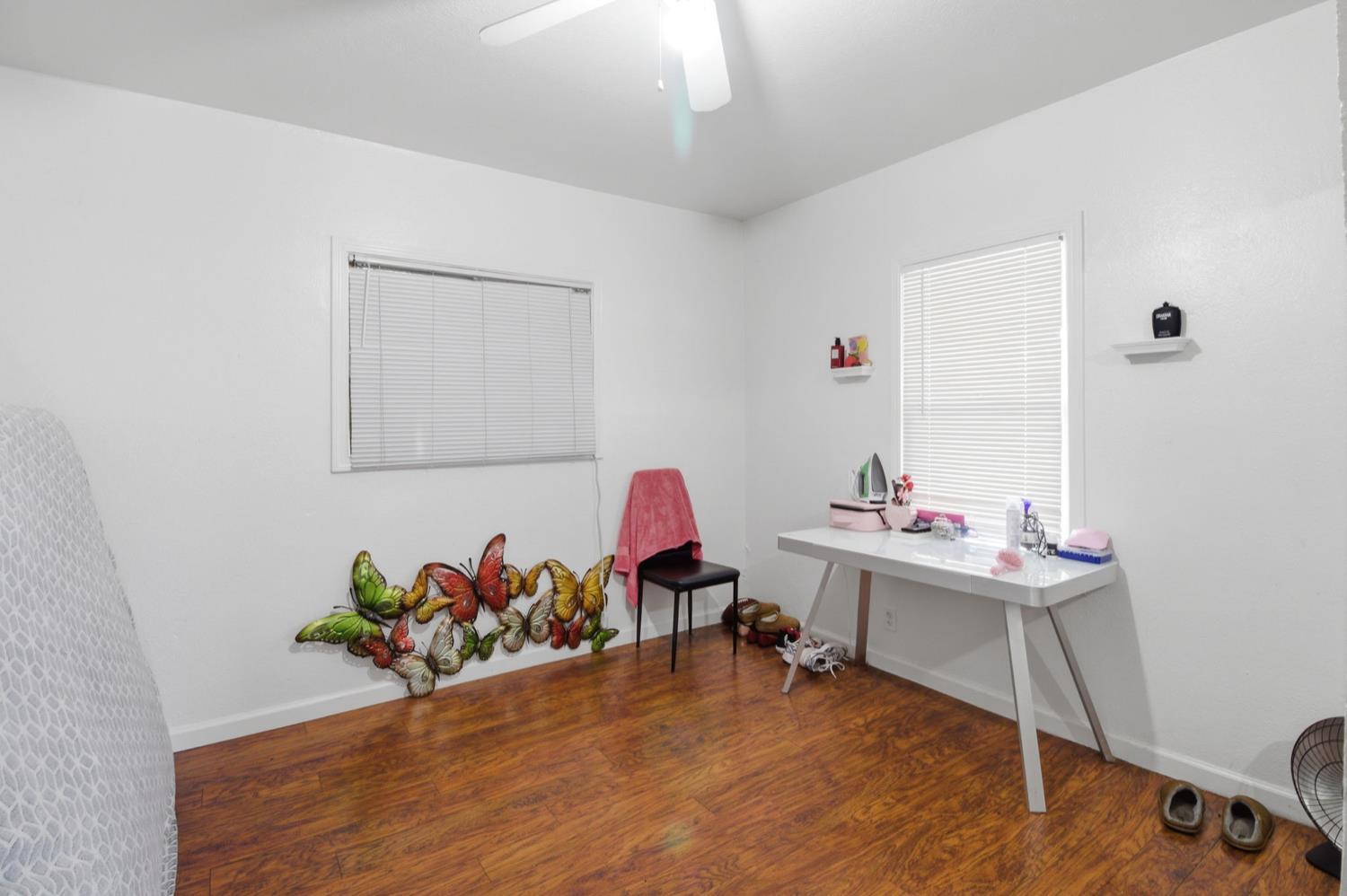 215 Kelley St, Modesto, CA 95354