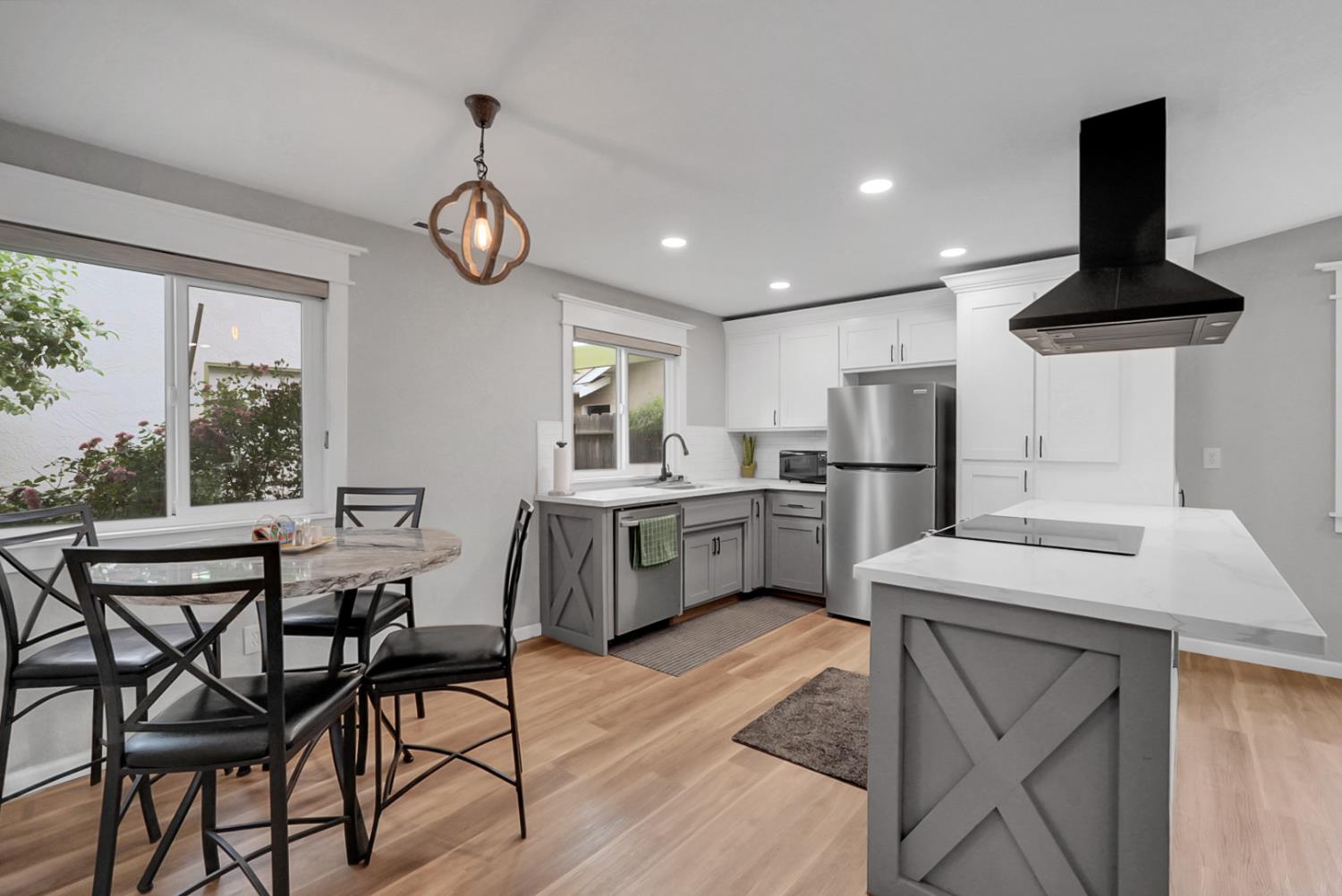 3161 Bridgeport Ct, Turlock, CA 95382