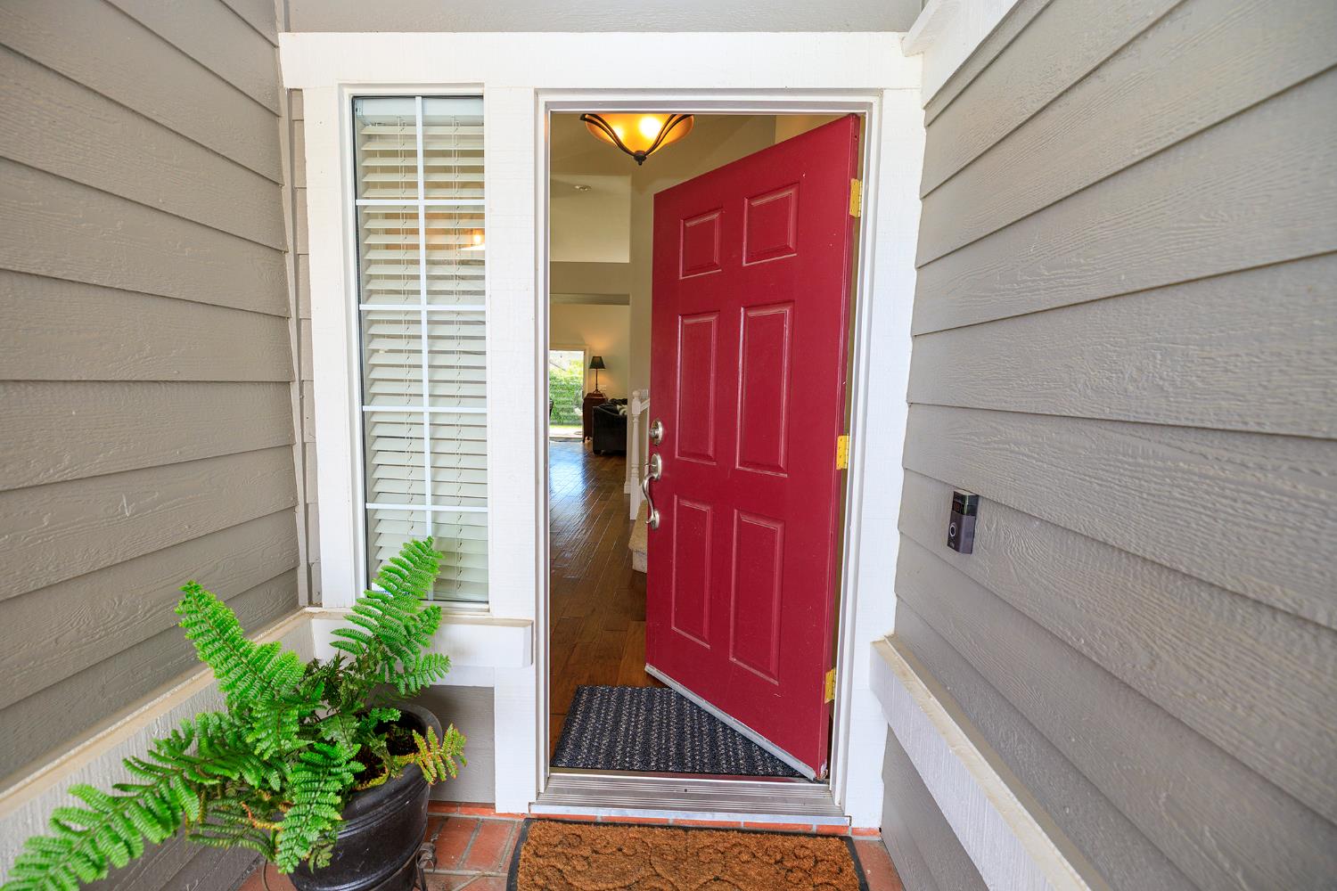 2505 Mission Ct, Escalon, CA 95320