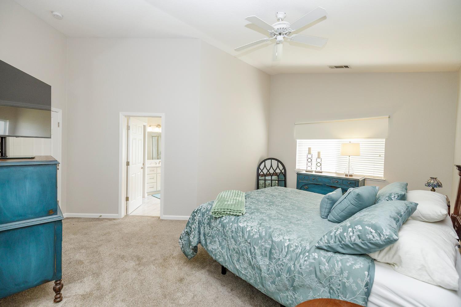 2505 Mission Ct, Escalon, CA 95320